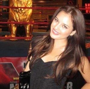 Meet your Posher, Julianna